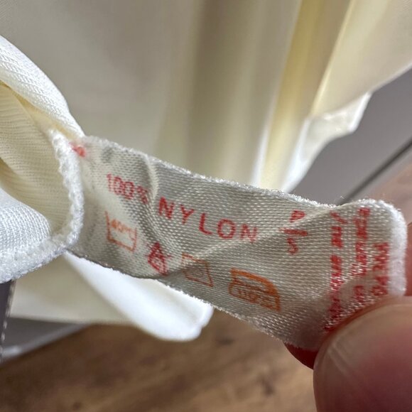 White Slip - Picture 7 of 7